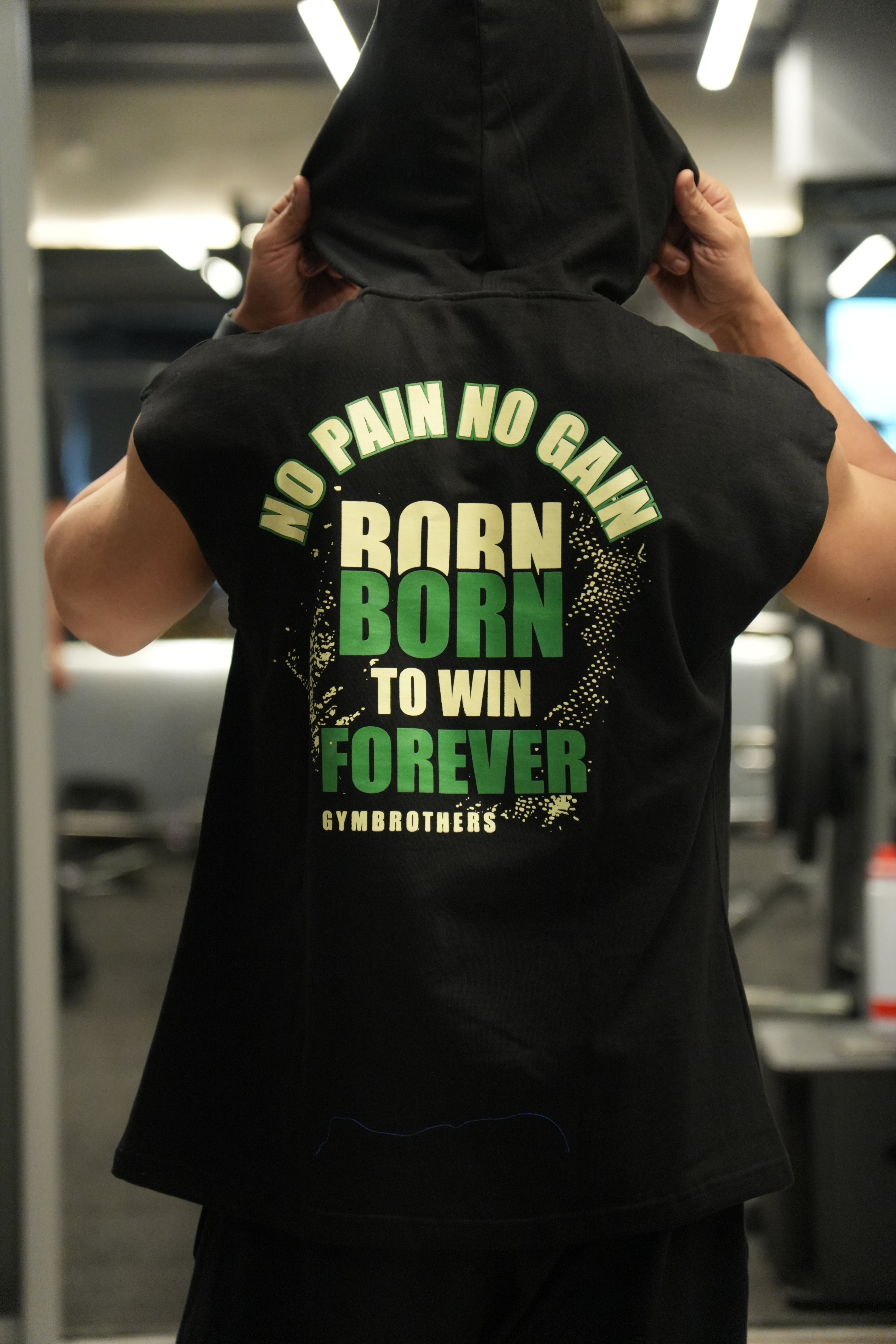 BORN TO WIN PREMIUM OVERSIZED HOODIE