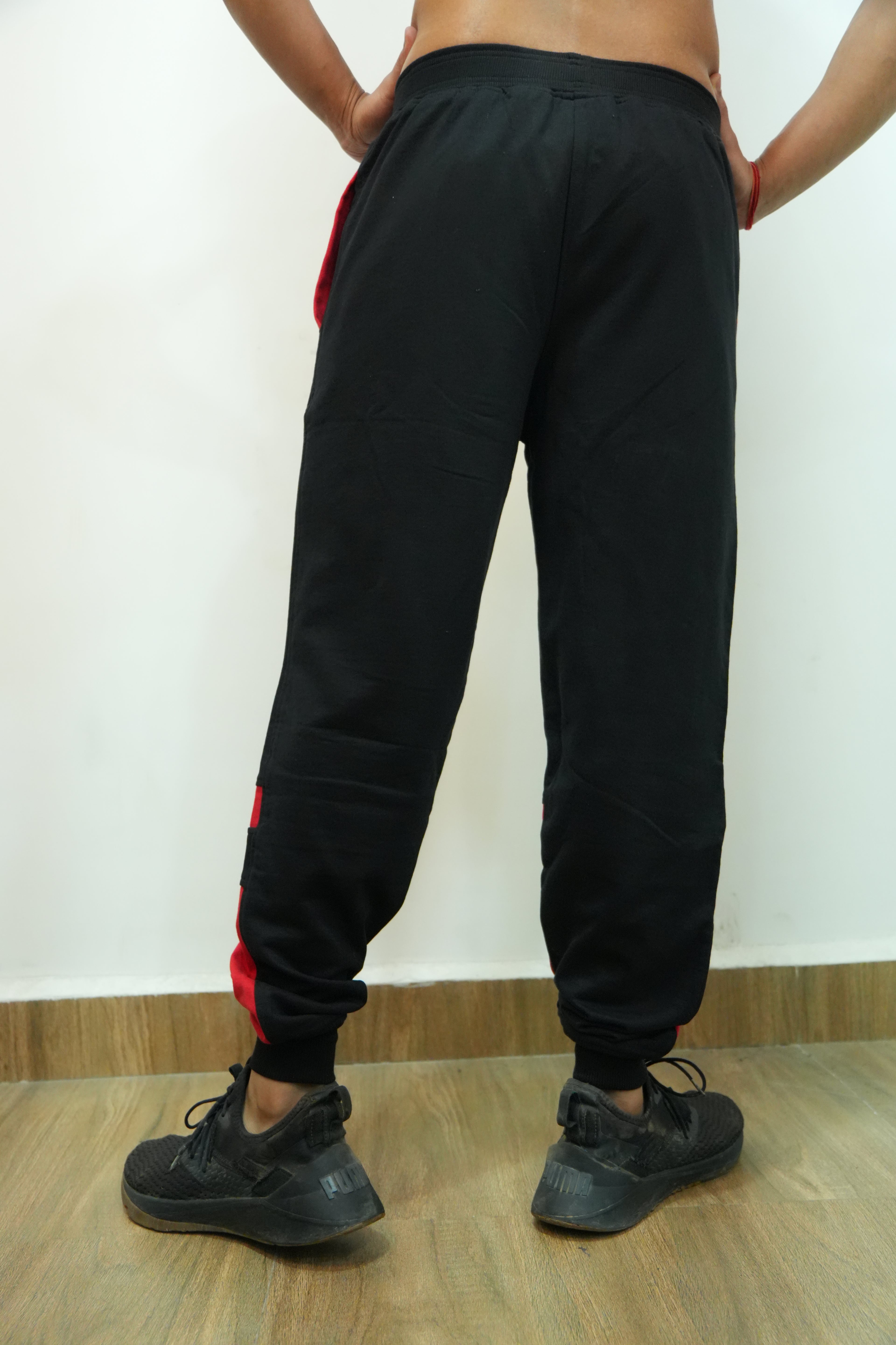 BLACK JOGGER Bottom Red Striped