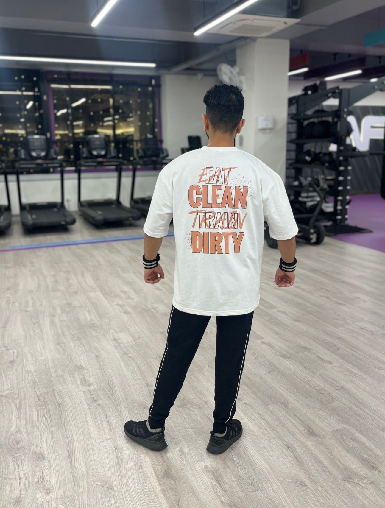 TRAIN DIRTY  Oversize T-shirt